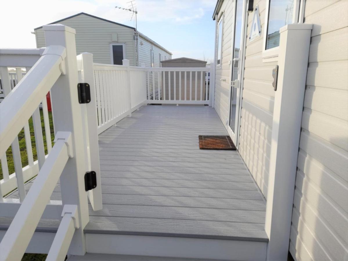 3 Bedroom Modern Caravan Sleeps Up To 8 Millom Exterior photo