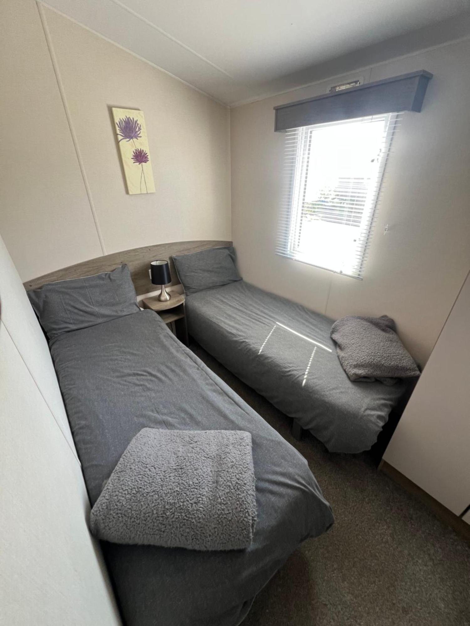 3 Bedroom Modern Caravan Sleeps Up To 8 Millom Exterior photo