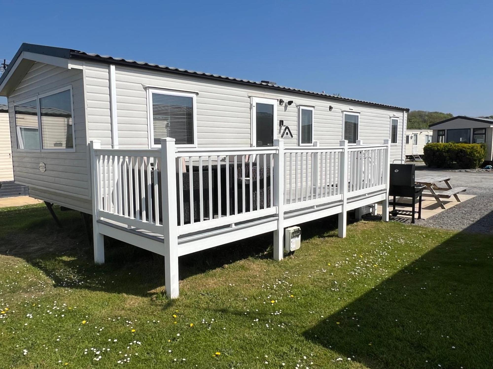 3 Bedroom Modern Caravan Sleeps Up To 8 Millom Exterior photo